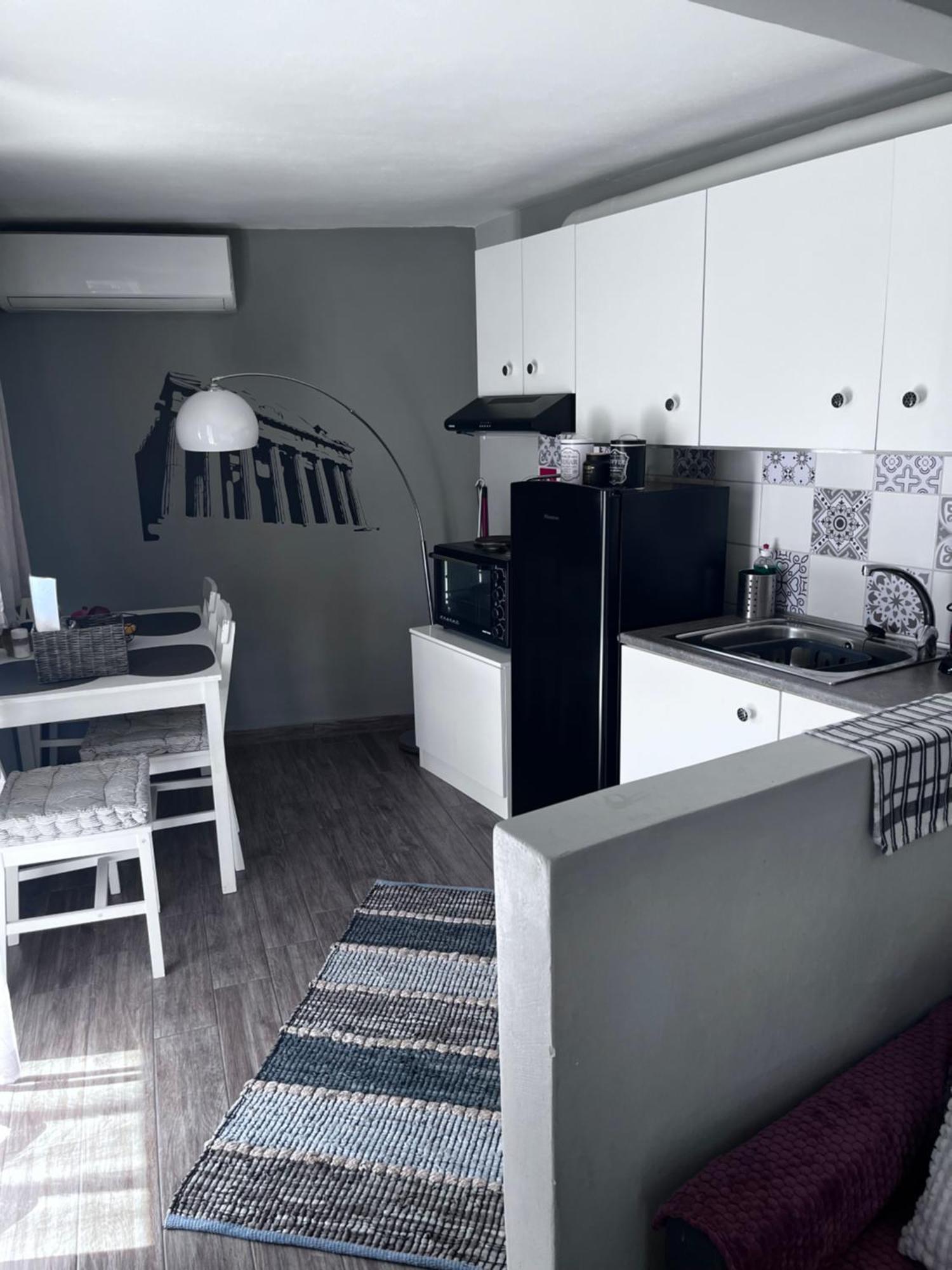Cozy Studio Apartment In The Heart Of Atény Exteriér fotografie